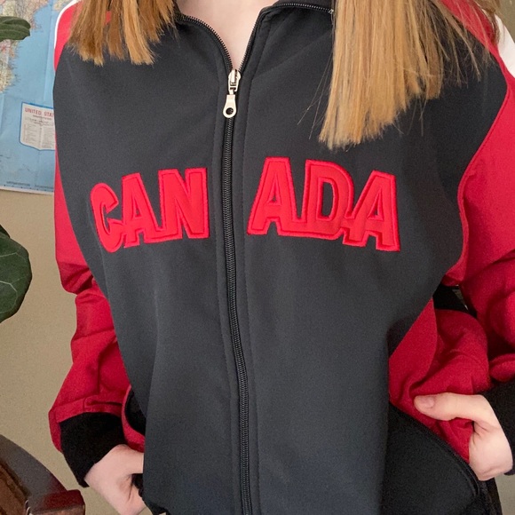 size XXL vintage oversized canada zip up 🇨🇦🙈 - Picture 3 of 4